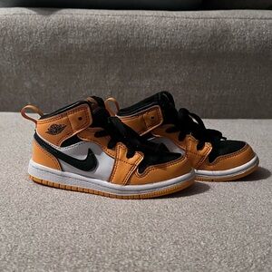 Toddler Boys Nike Air Jordan 1 Mid